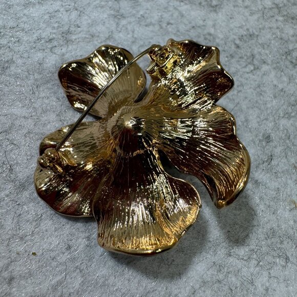 Purple Enamel Hibiscus Flower Brooch Pin 3D Rhinestones - Picture 3 of 6